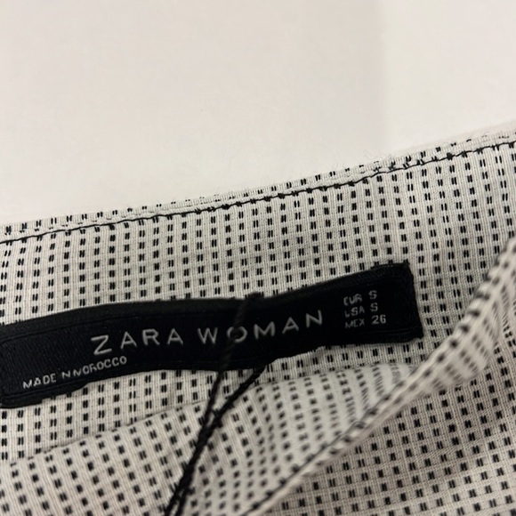 Zara black-and-white striped pencil skirt size small - Picture 4 of 6
